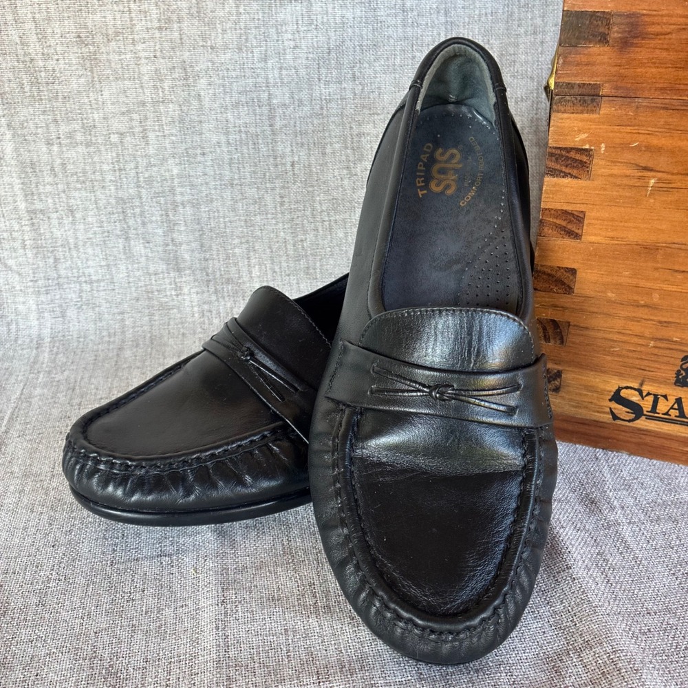 SAS Loafers Black Leather Wedge 7.5 W Tripad Comfort Moc Toe Bow Made in USA